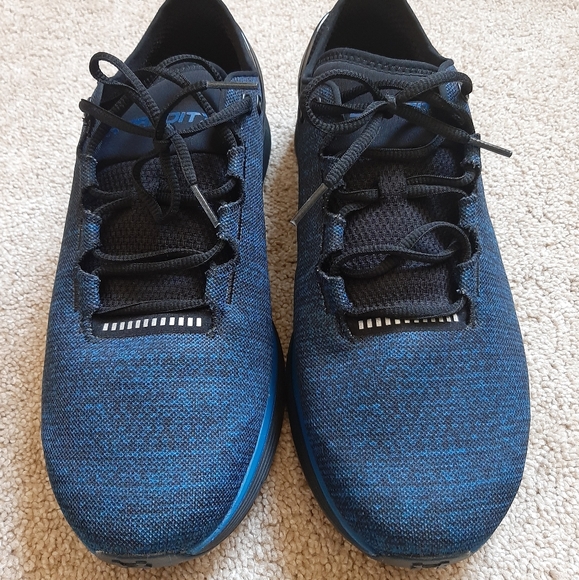 dunham's under armour shoes